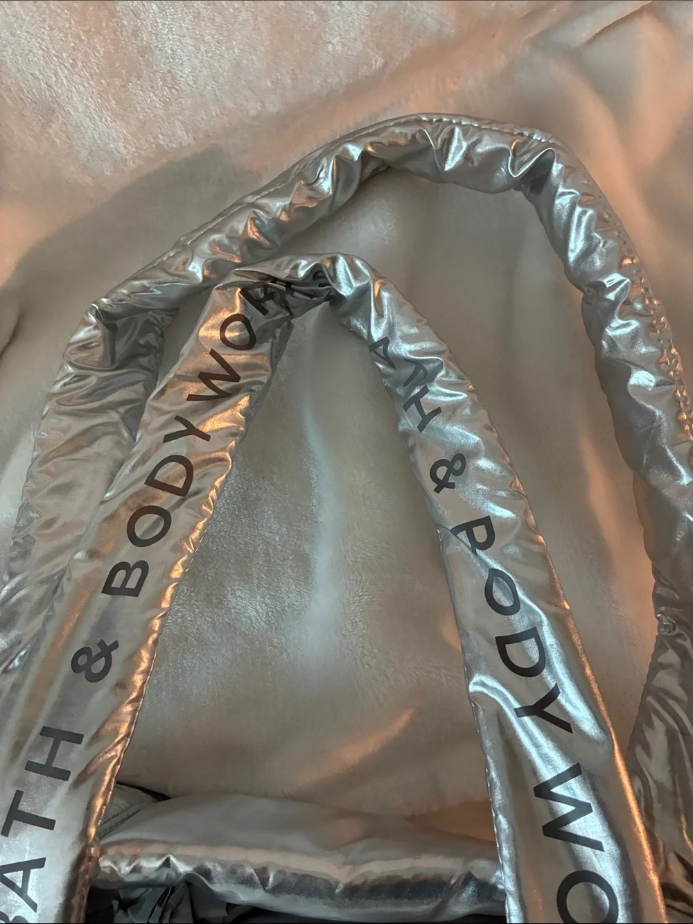Bath & Body Works Metallic Silver Puffer Tote EUC. used 2x